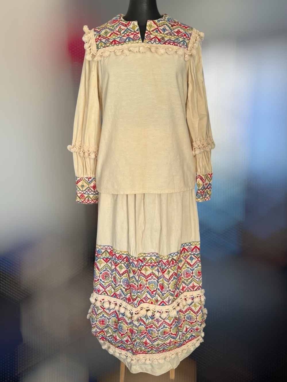 Vintage ILGWU Embroidered Linen Set Kay Silver Canada Skirt Blouse Crochet Tan